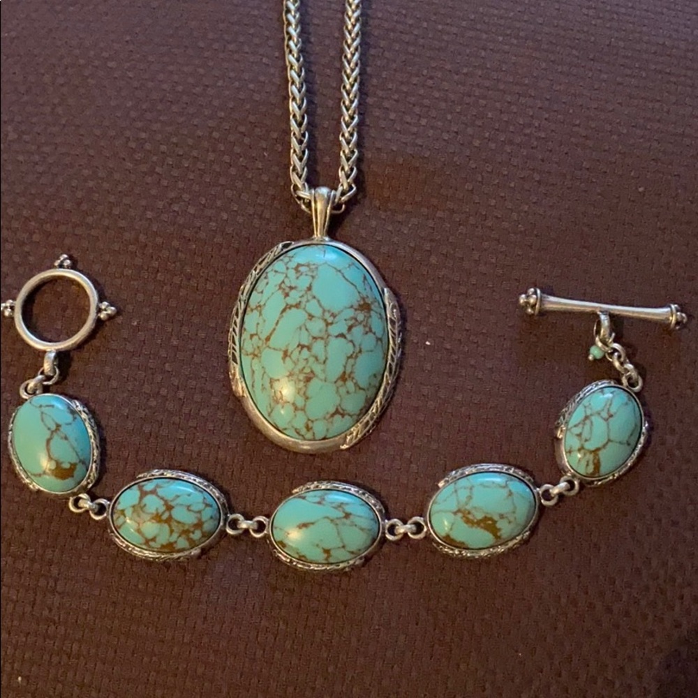 Lucky Brand necklace and bracelet